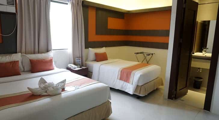 Business Suite Room